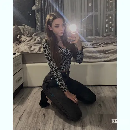 Тепло молочной кожи ждет тебя... Сочная ночь только для нас...