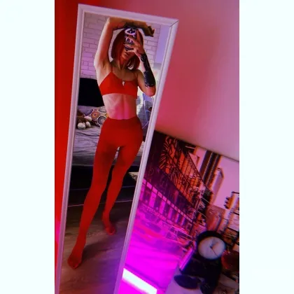 Узенькая, и спереди, и сзади для крутого секса фото 3